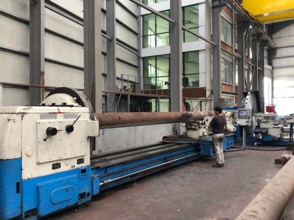 UMO marka Çap 1600 x 7500 CNC Torna Tezgahı