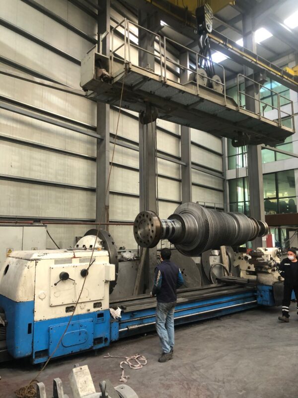UMO marka Çap 1600 x 7500 CNC Torna Tezgahı - Image 2